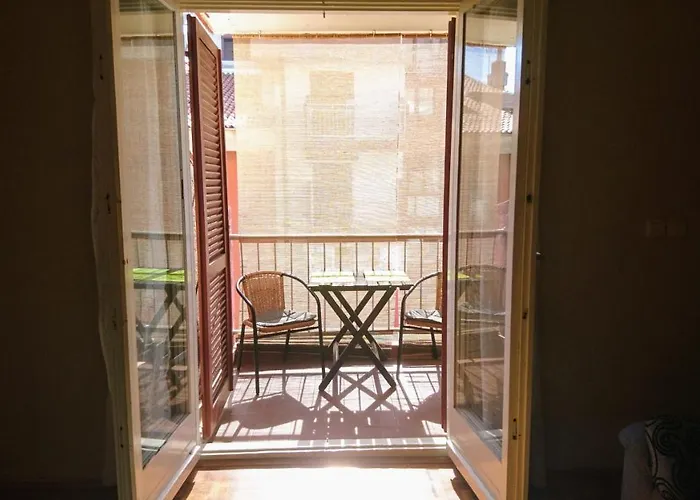 Travel Stop * Πόρετς