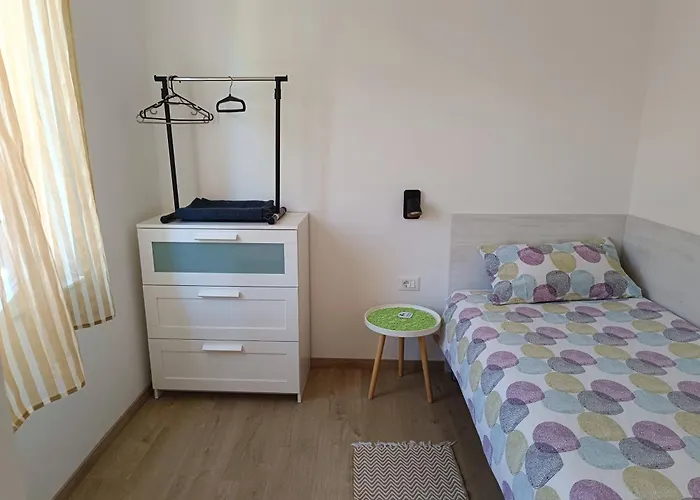 Travel Stop * Πόρετς