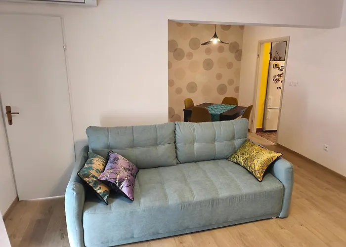 Travel Stop بوريتش