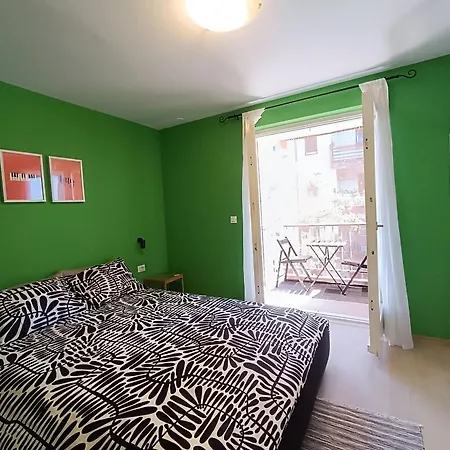 Apartment Travel Stop *